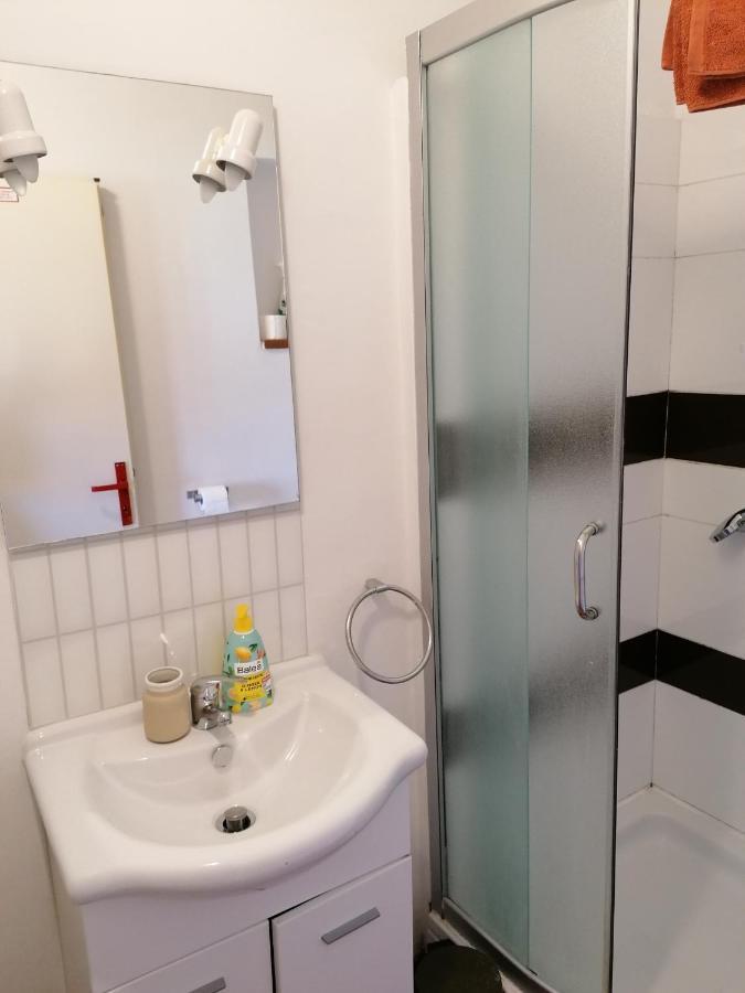 Nice Studio Near Centar+Free Parking Rovinj Luaran gambar